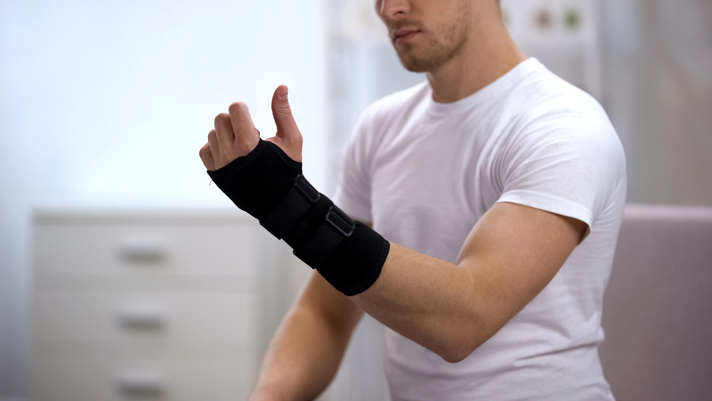 Effective Relief with Mueller Fitted Wrist Brace